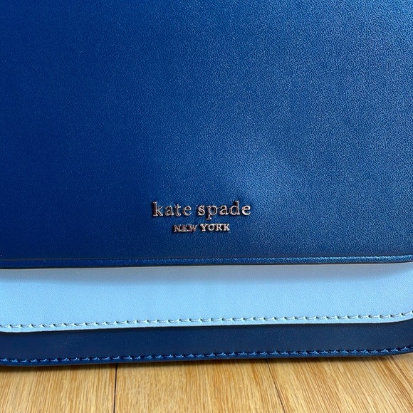 Kate Spade leather crossbody purse EUC - Picture 3 of 12